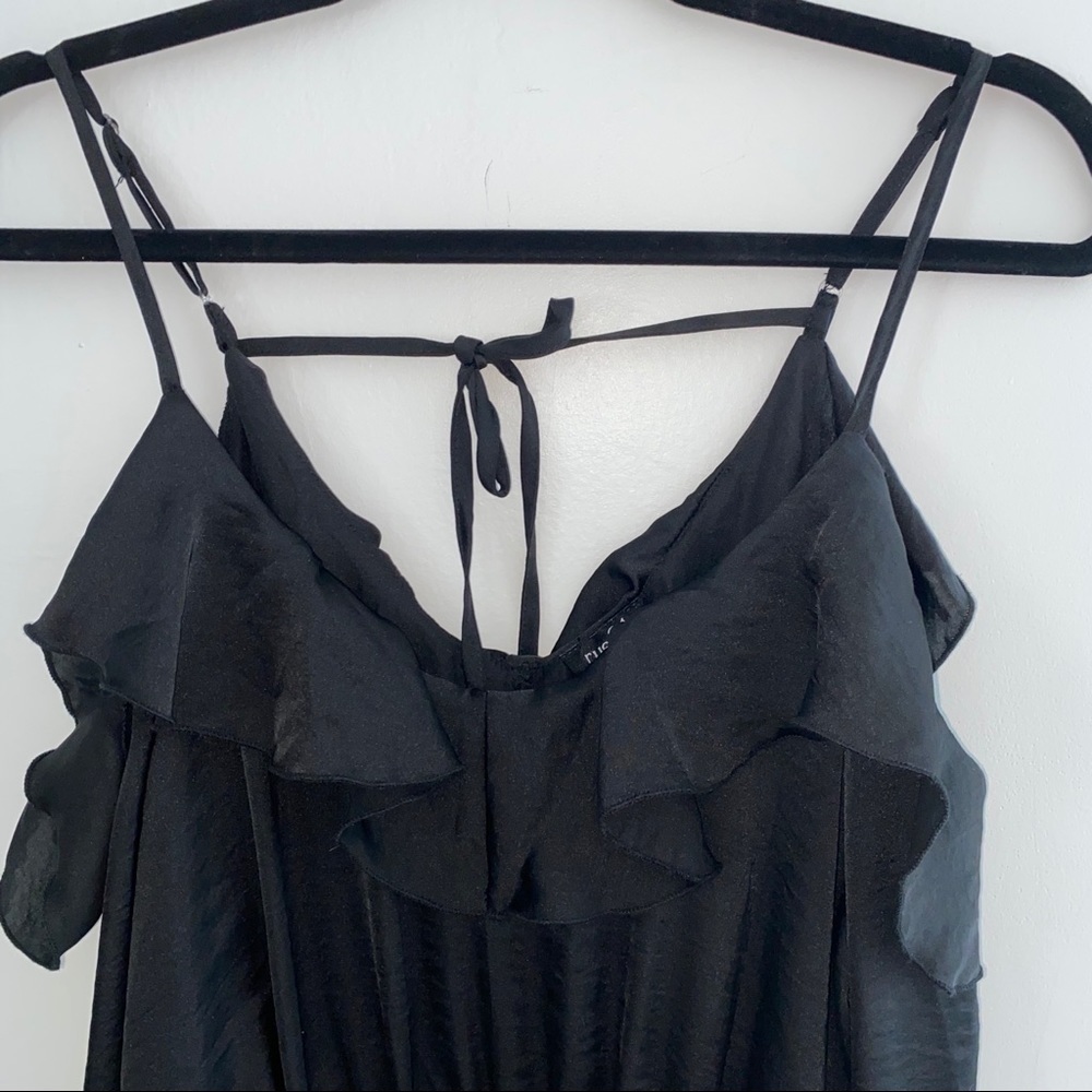 💟 New Ruffle Black Silky Romper Jumpsuit Chic - Picture 3 of 6